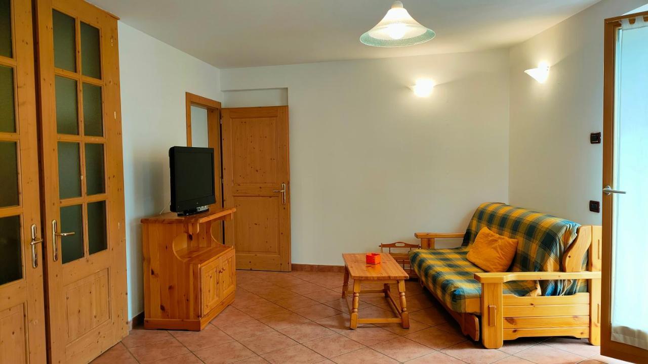 Casa Emma Villa Mezzana  Bagian luar foto